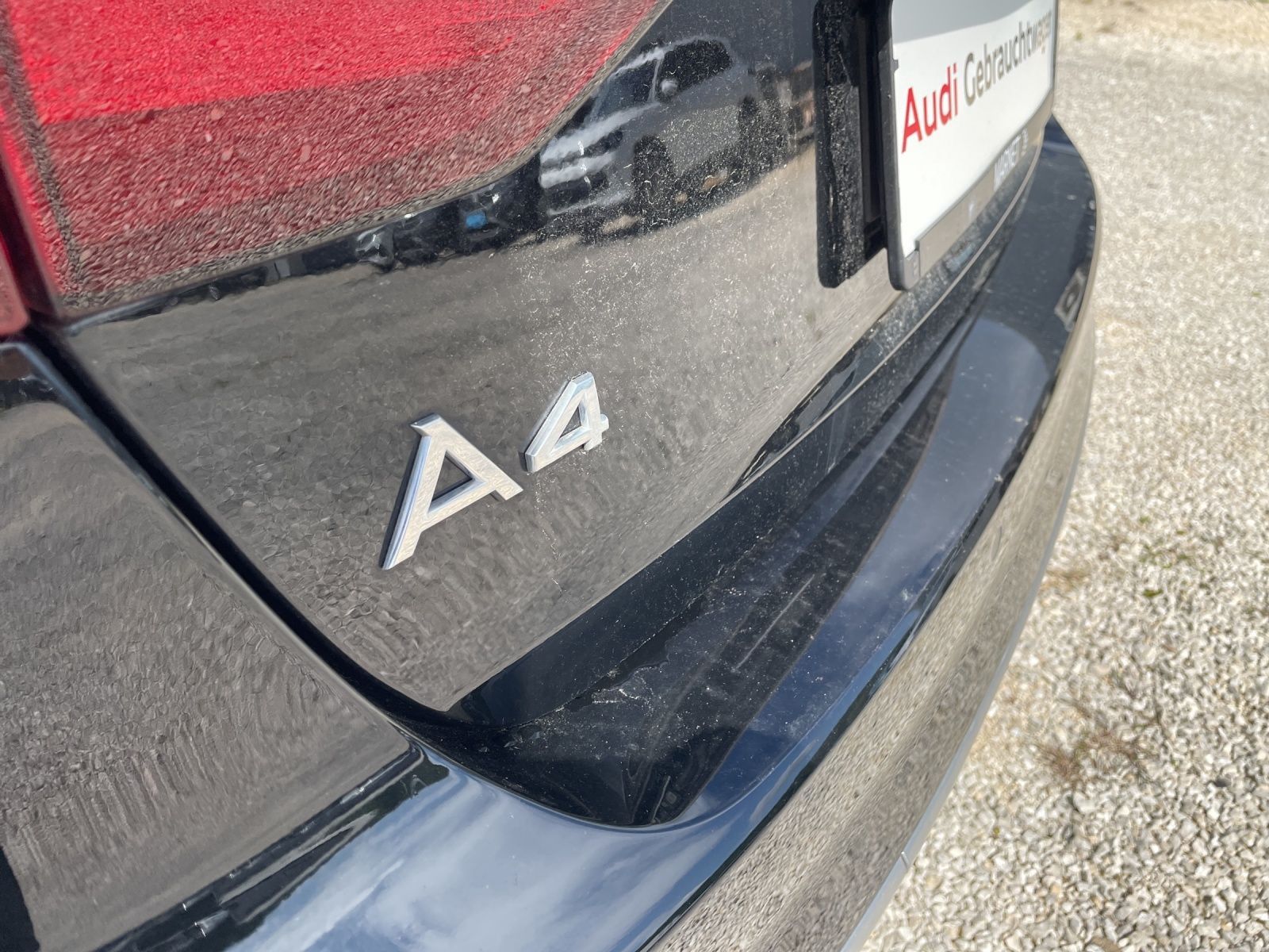 Audi A4 Avant 35 TFSI S line - Samsaru's Car Outlet