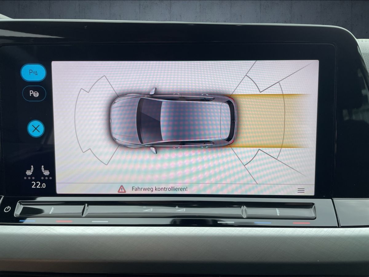 Volkswagen Golf VIII Life 1.5 TSI - Samsaru's Car Outlet