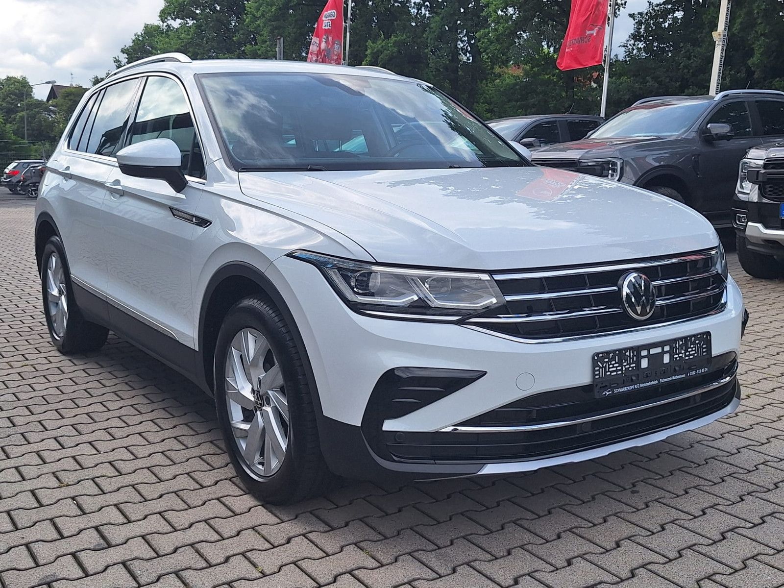 Volkswagen Tiguan 2.0 TDI United DSG - Samsaru's Car Outlet