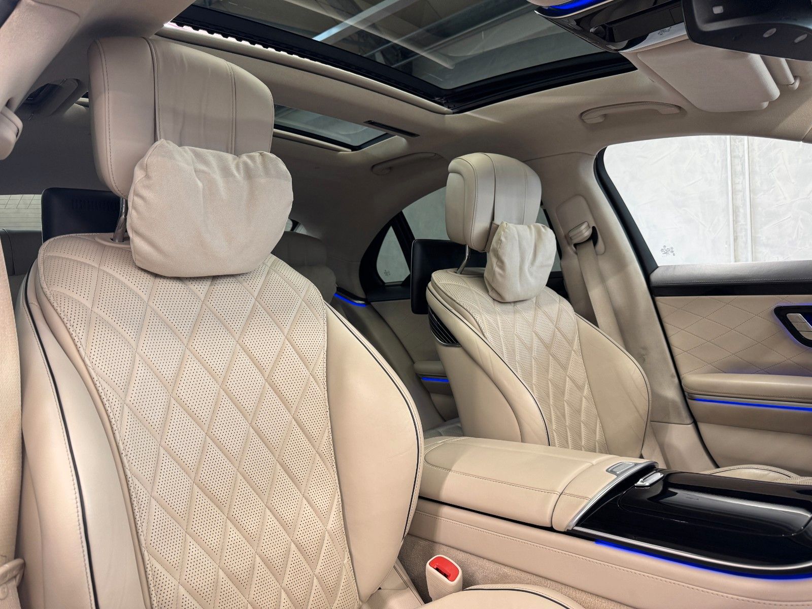 Mercedes-Benz S 400d 4Matic AMG - Samsaru's Car Outlet