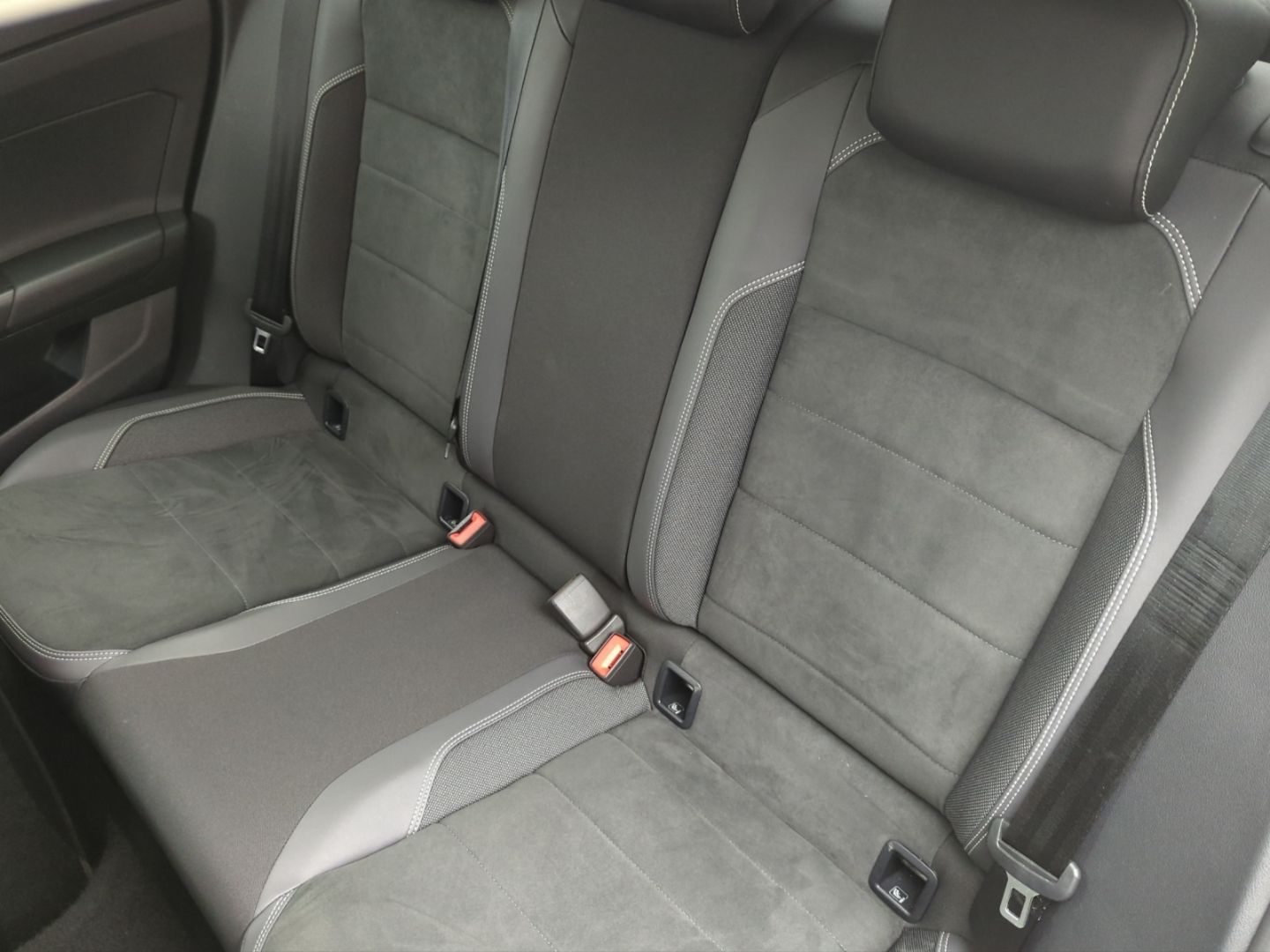 Volkswagen Taigo Style 1.0 TSI DSG - Samsaru's Car Outlet