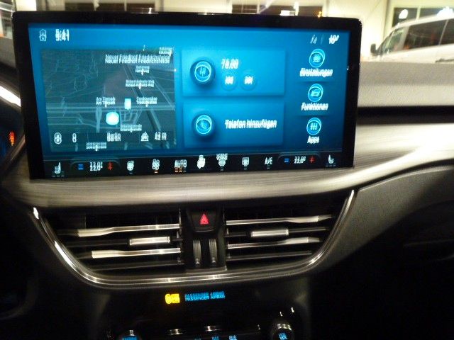 Ford Kuga Hybrid Active - Samsaru's Car Outlet
