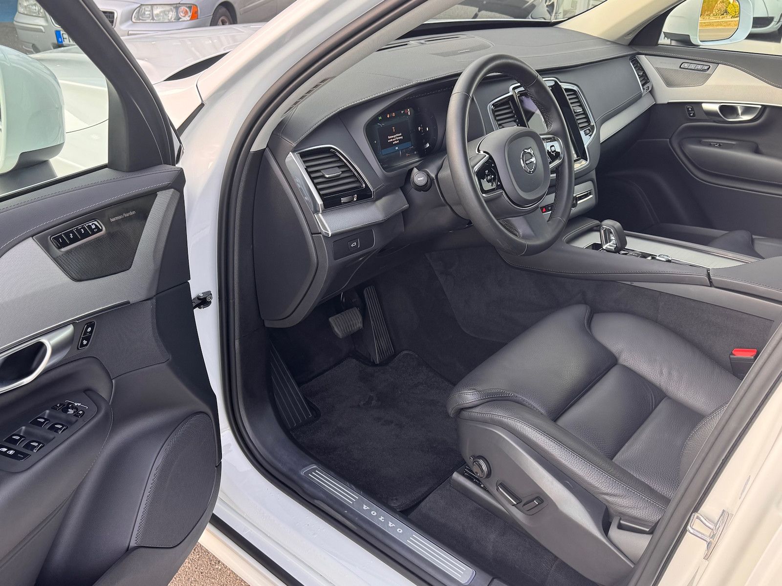 Volvo XC90 B5*Plus Bright*NP 90.810*AHK*Standhzg*Pano