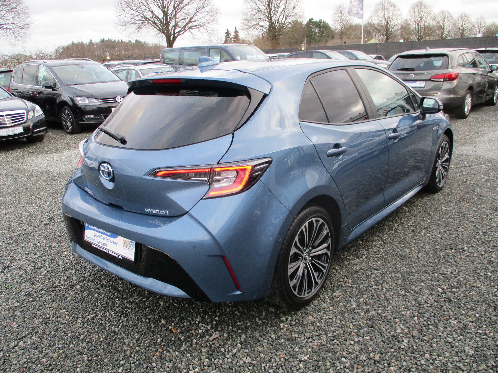 Toyota Corolla Hybrid 1.8 Club - Samsaru's Car Outlet