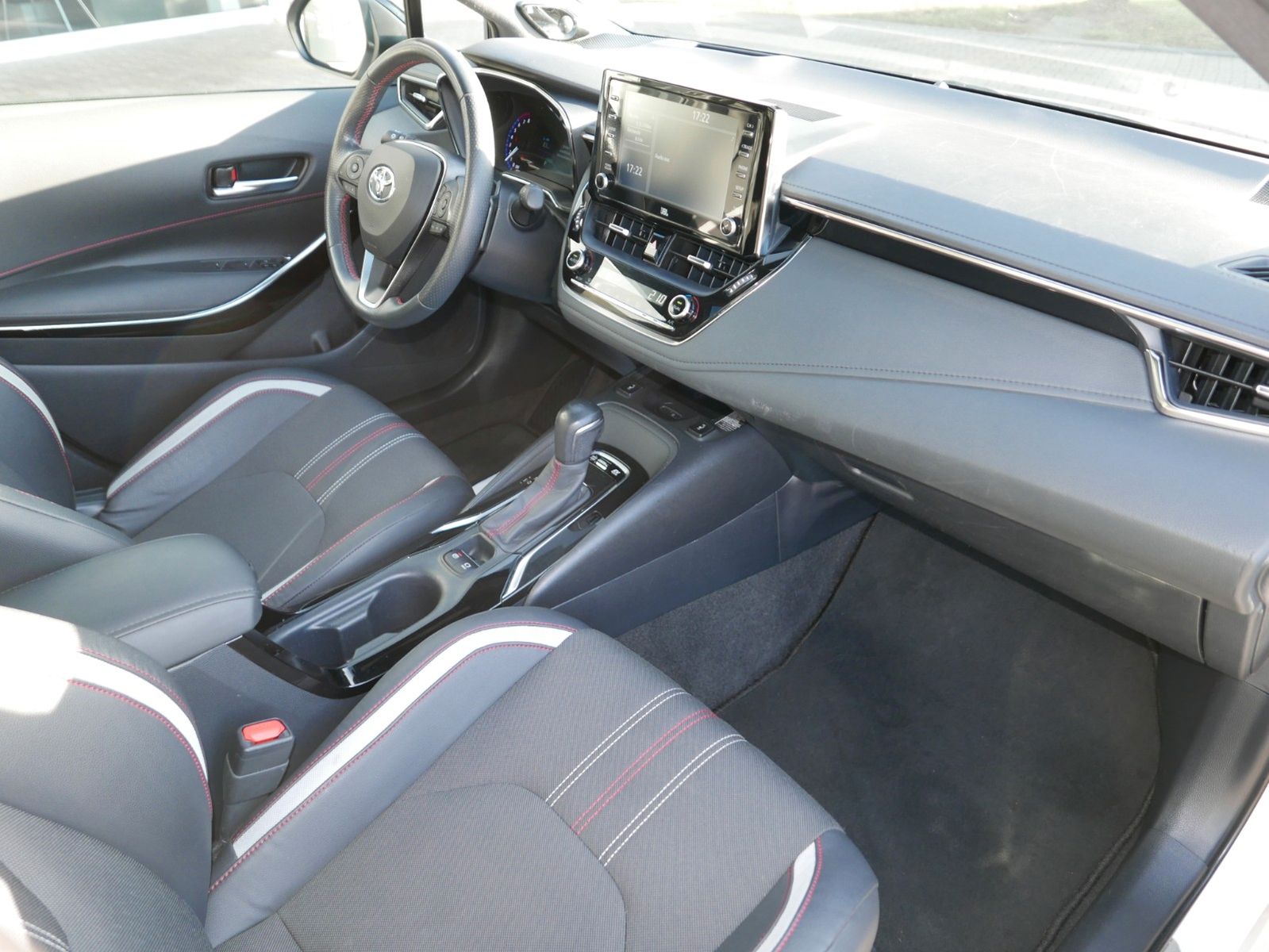 Toyota Corolla Touring Sports Hybrid GR Sport GLASDACH*