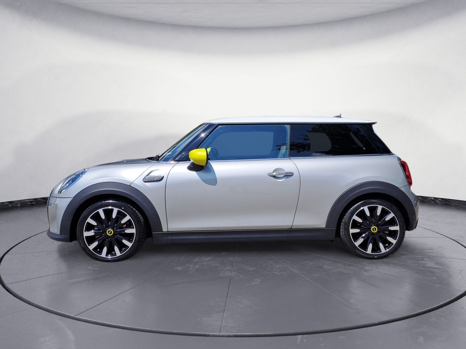 MINI Cooper SE - Samsaru's Car Outlet