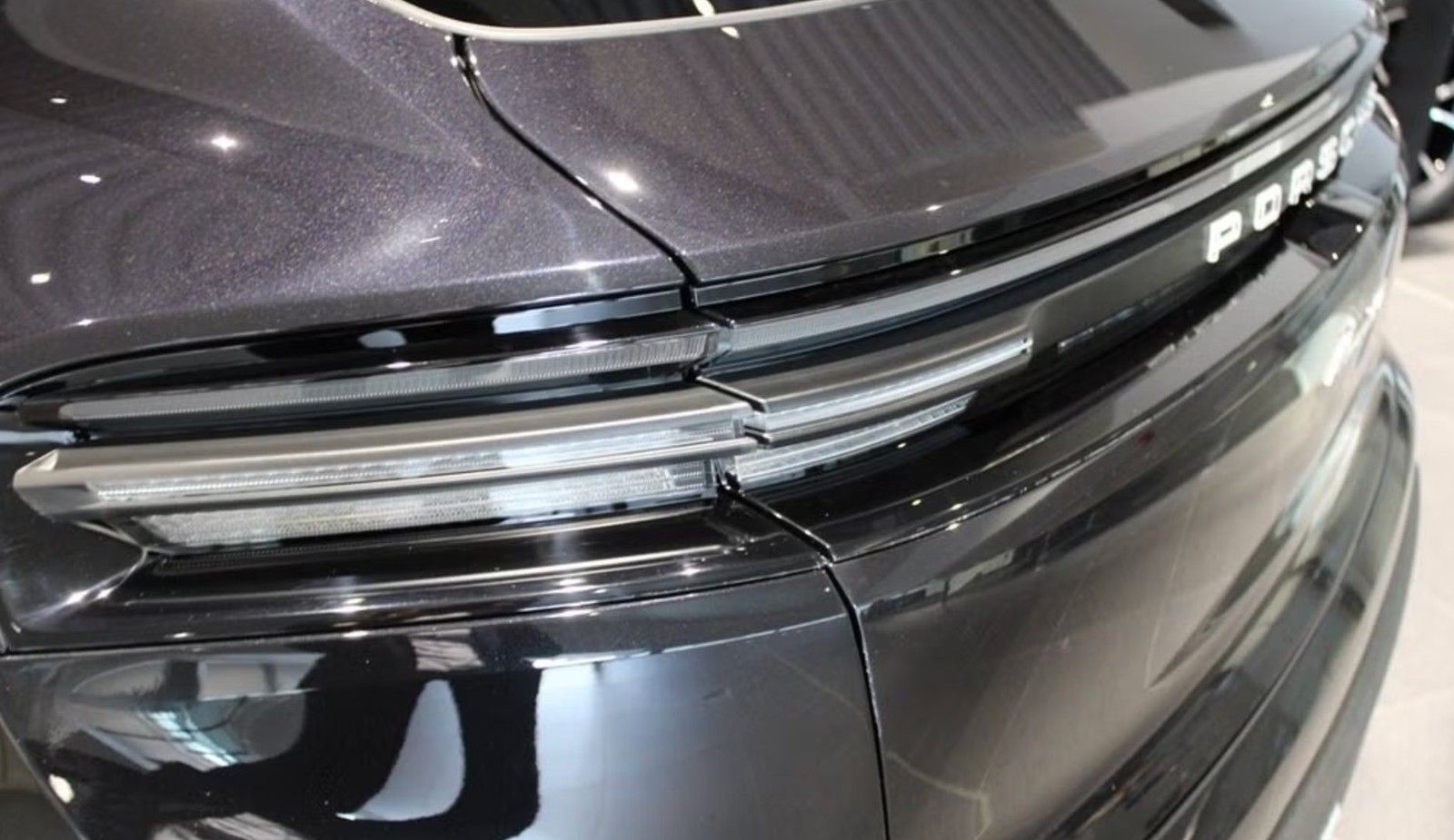 Porsche Macan Electric BOSE*AHK*L-HEIZBAR