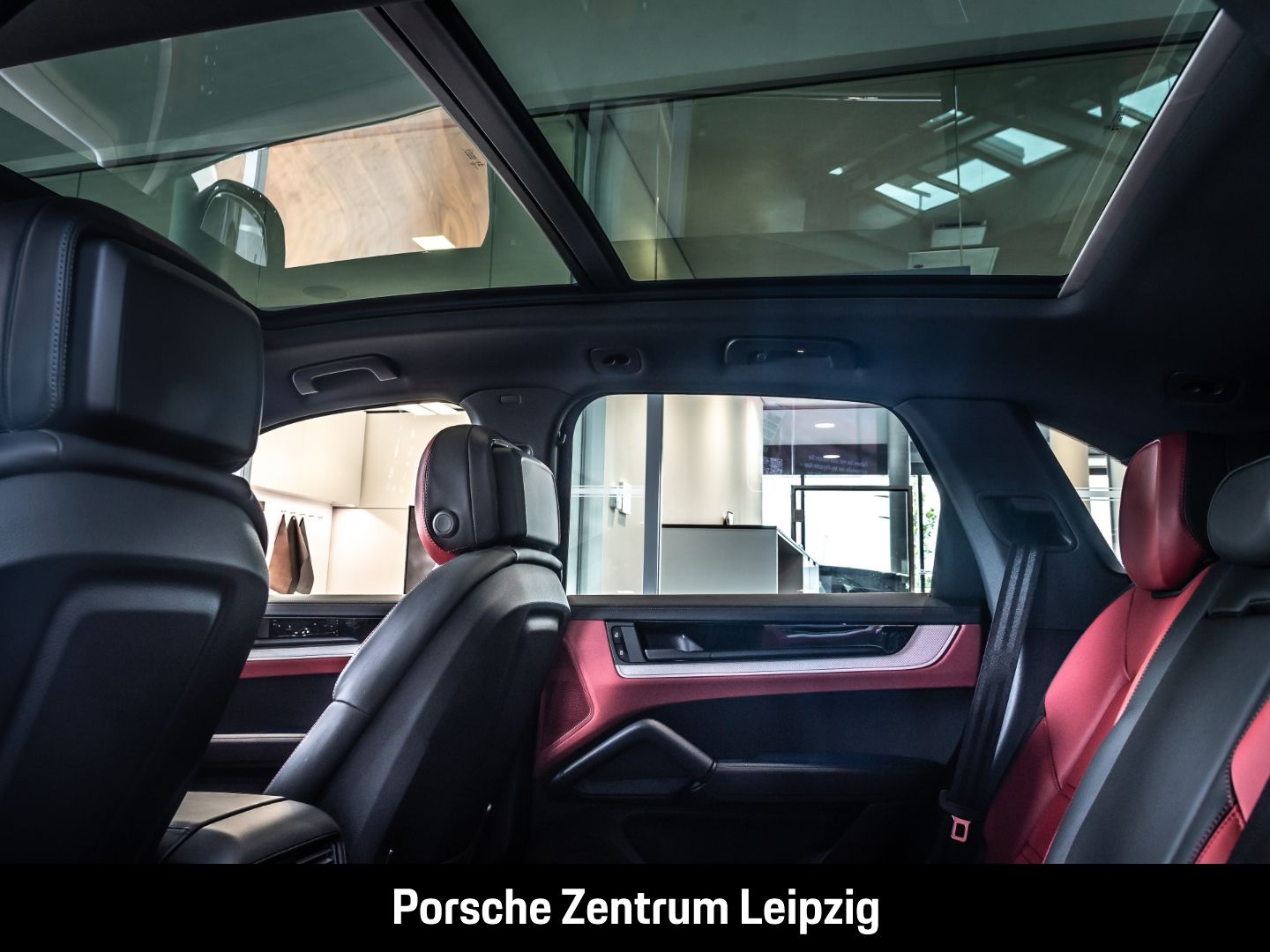 Porsche Cayenne E-Hybrid SportDesign HD-Matrix AHK HeadU