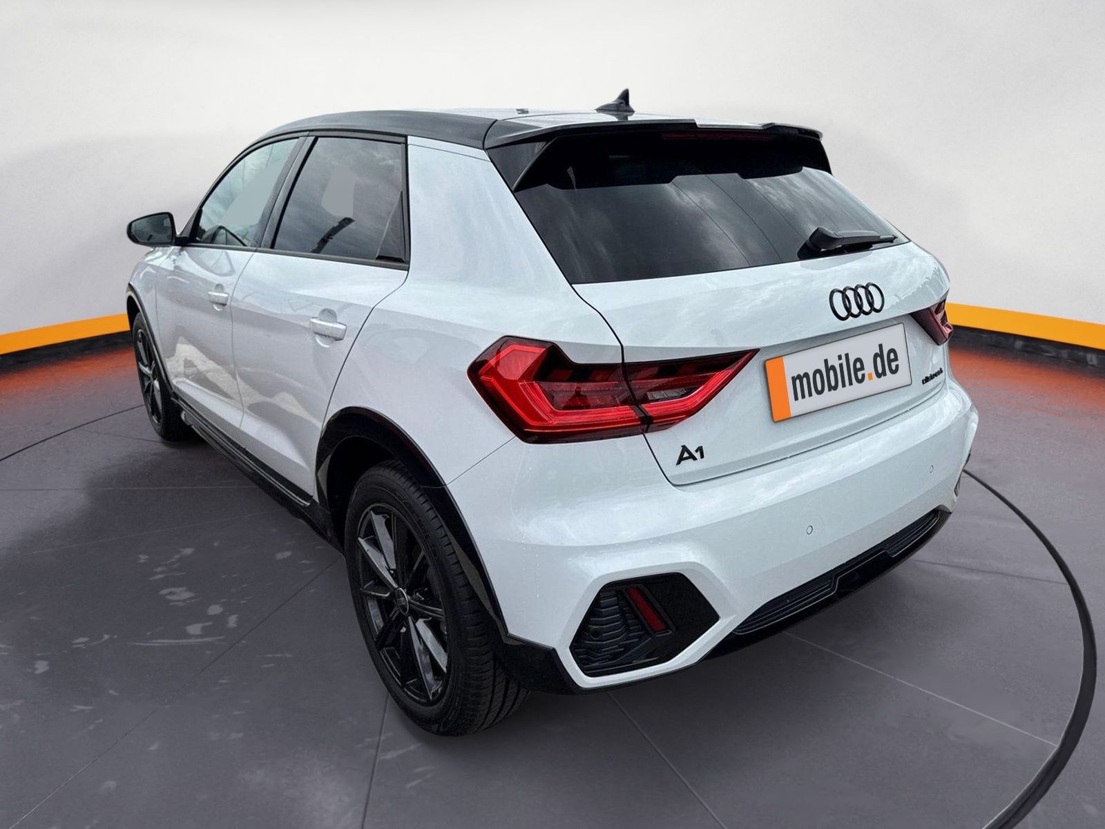 Audi A1 allstreet 35 TFSI - S line - Samsaru's Car Outlet