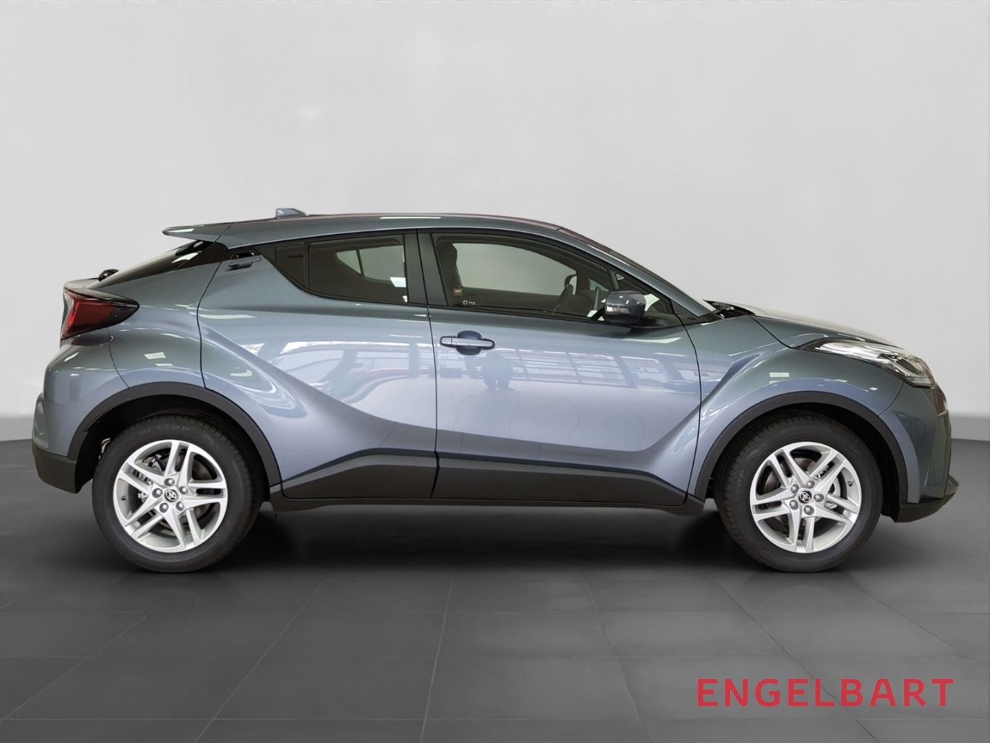 Toyota C-HR 1.8 Hybrid Flow - Samsaru's Car Outlet