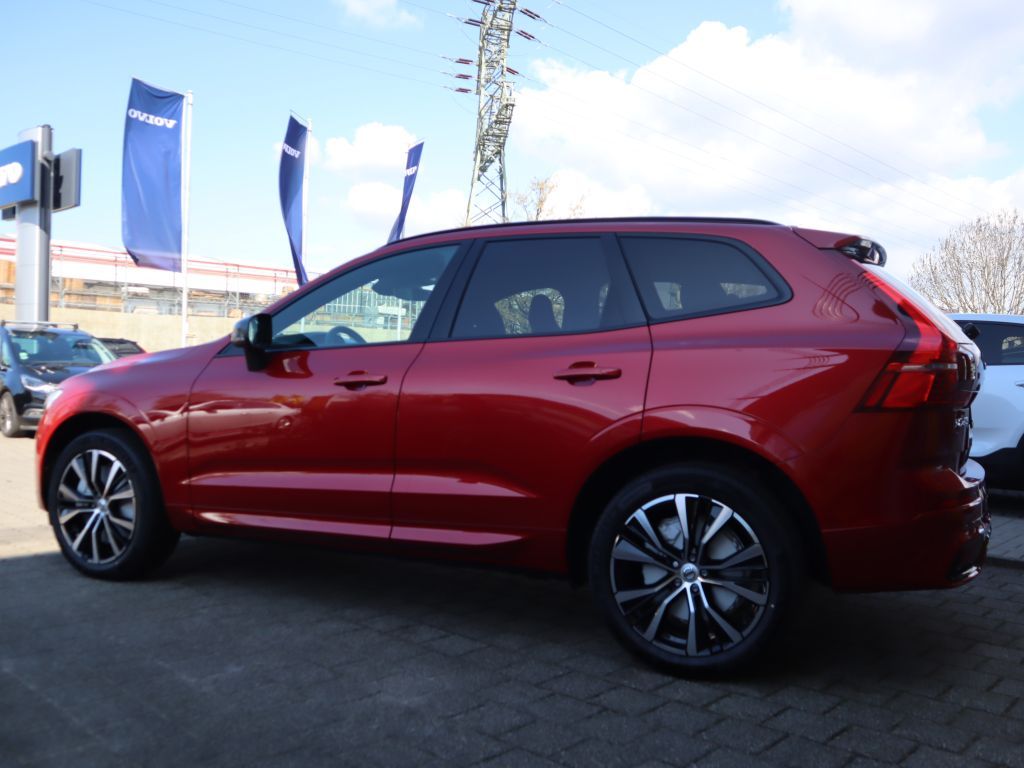Volvo XC60 B4 B Plus Dark - Samsaru's Car Outlet