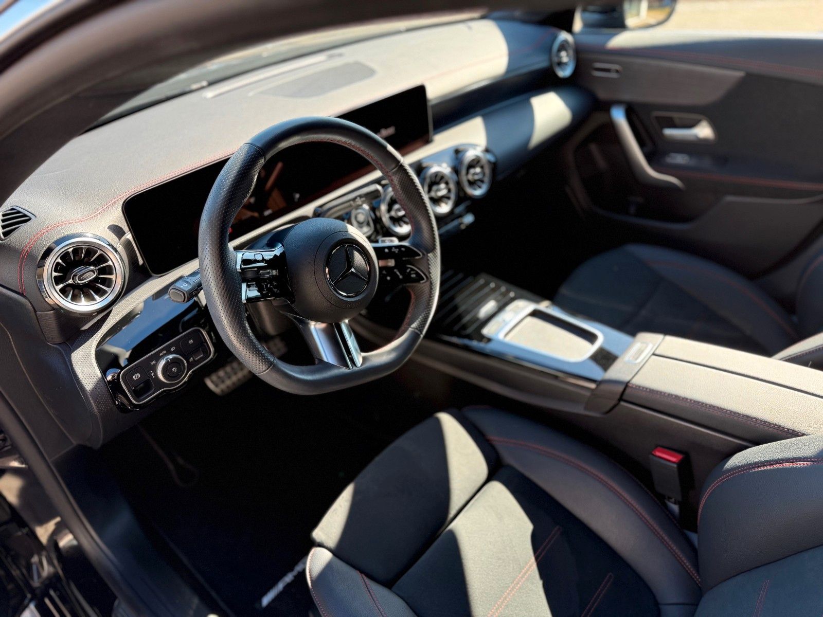 Mercedes-Benz CLA 200 AMG-Line - Samsaru's Car Outlet