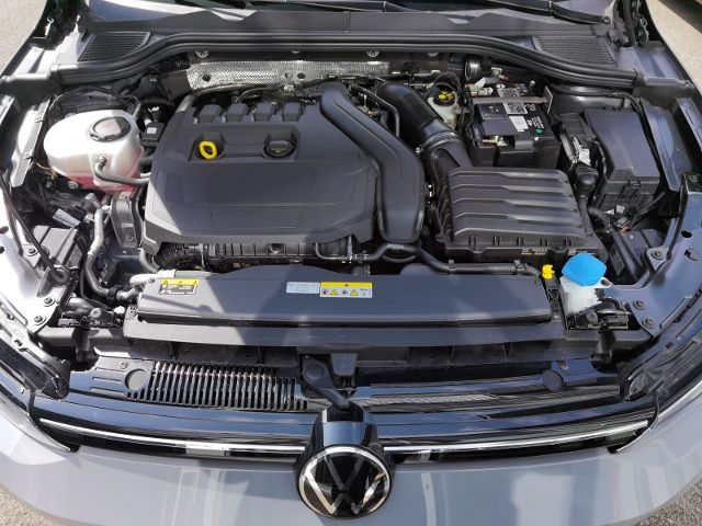 Volkswagen Golf 8 1.5 TSI Life - Samsaru's Car Outlet