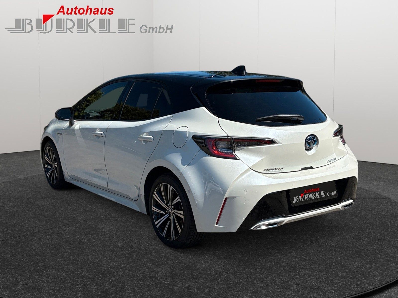 Toyota Corolla Hybrid Team - Samsaru's Car Outlet