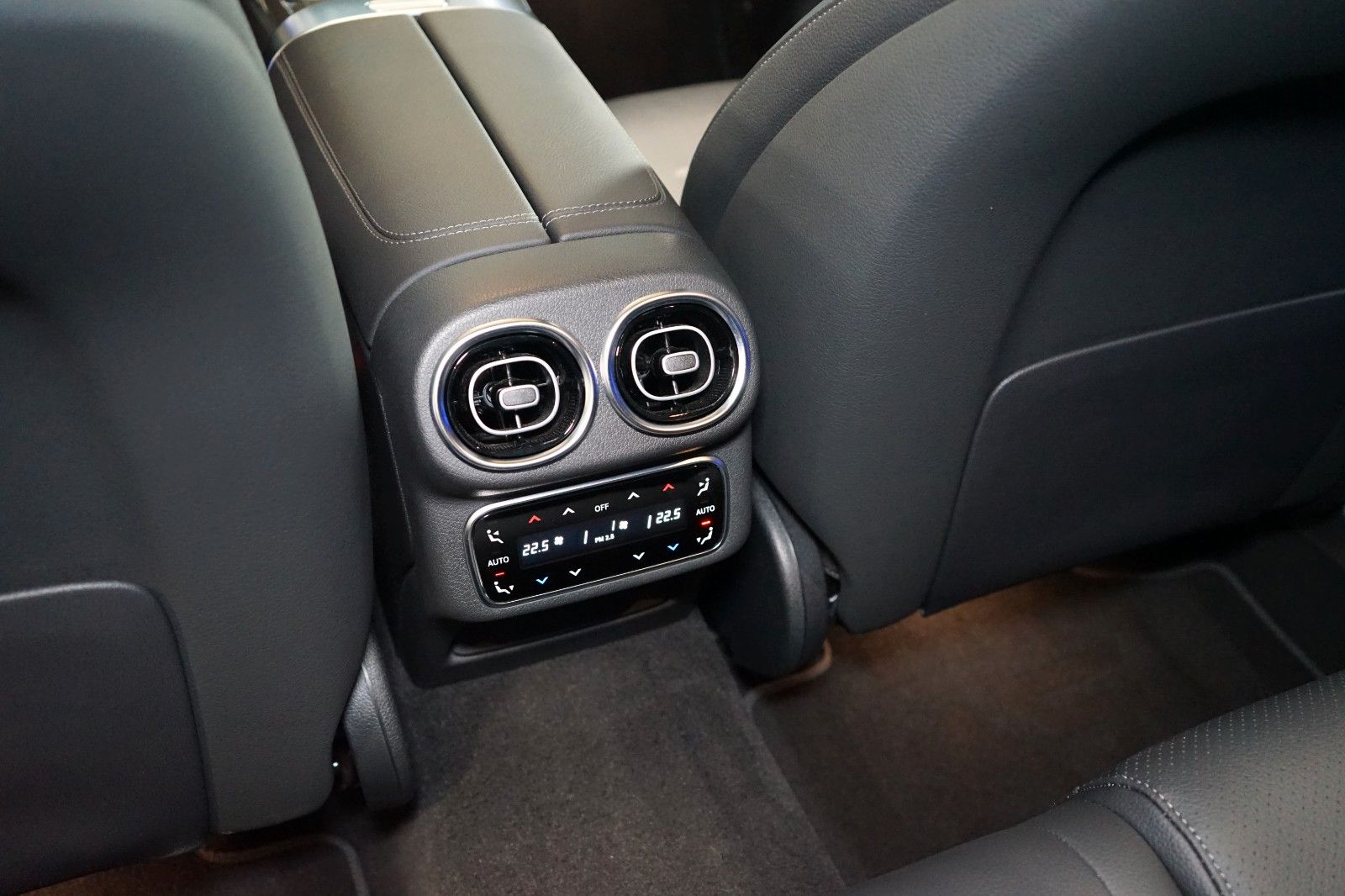 Mercedes-Benz GLC*300d*4M*AIR*360*TOW*PANO*63.554€ NETTO