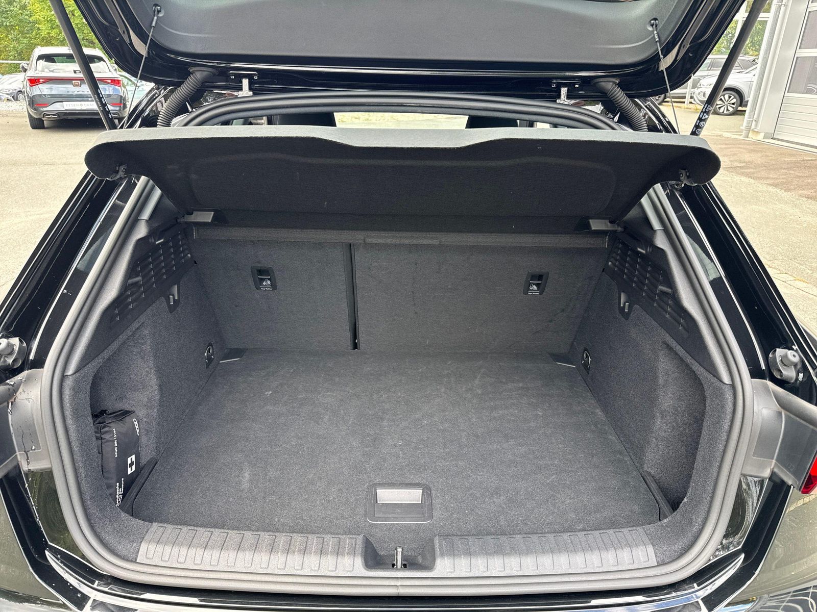 Audi A3 Sportback 30 TFSi S-Line S-tronic Fahrschule