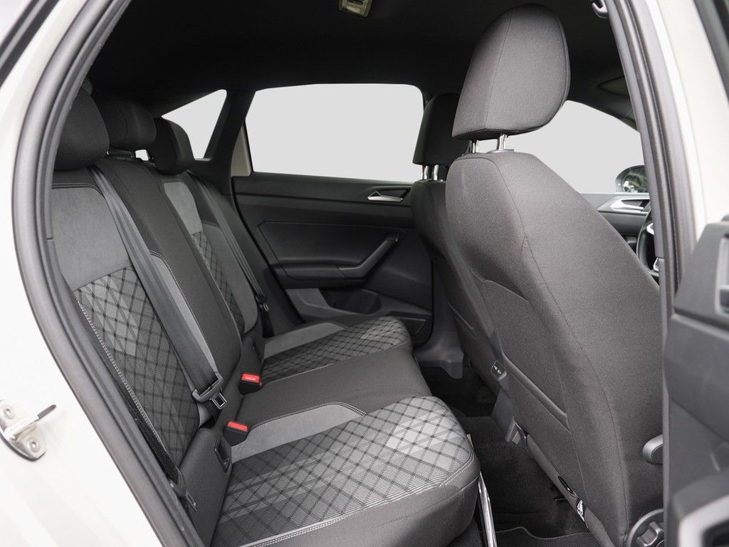 Volkswagen Taigo 1.0 TSI R-line - Samsaru's Car Outlet