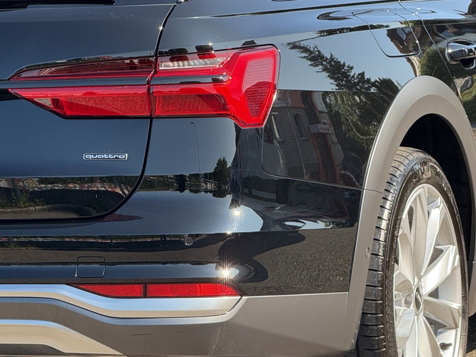 Audi A6 Allroad quattro 55 TFSI - Samsaru's Car Outlet