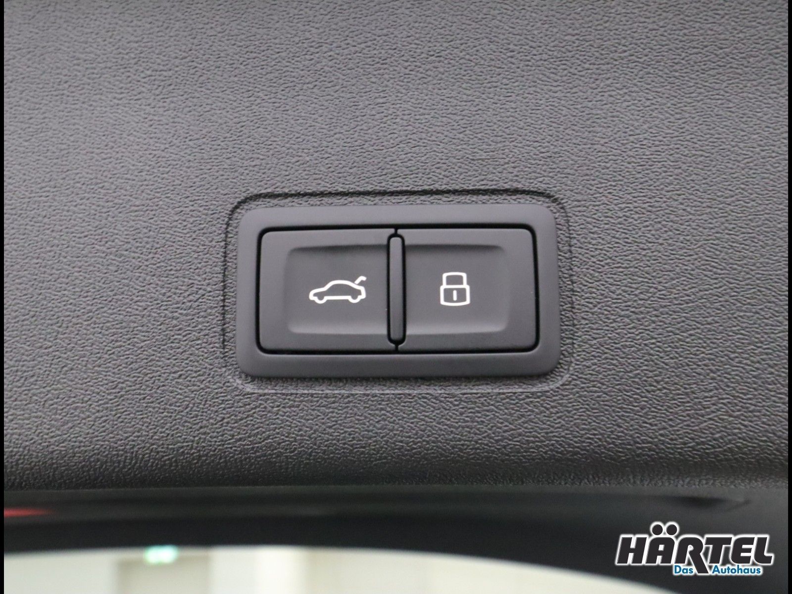 Audi Q3 S-LINE 35 TFSI S TRONIC (+ACC-RADAR+LEDER)