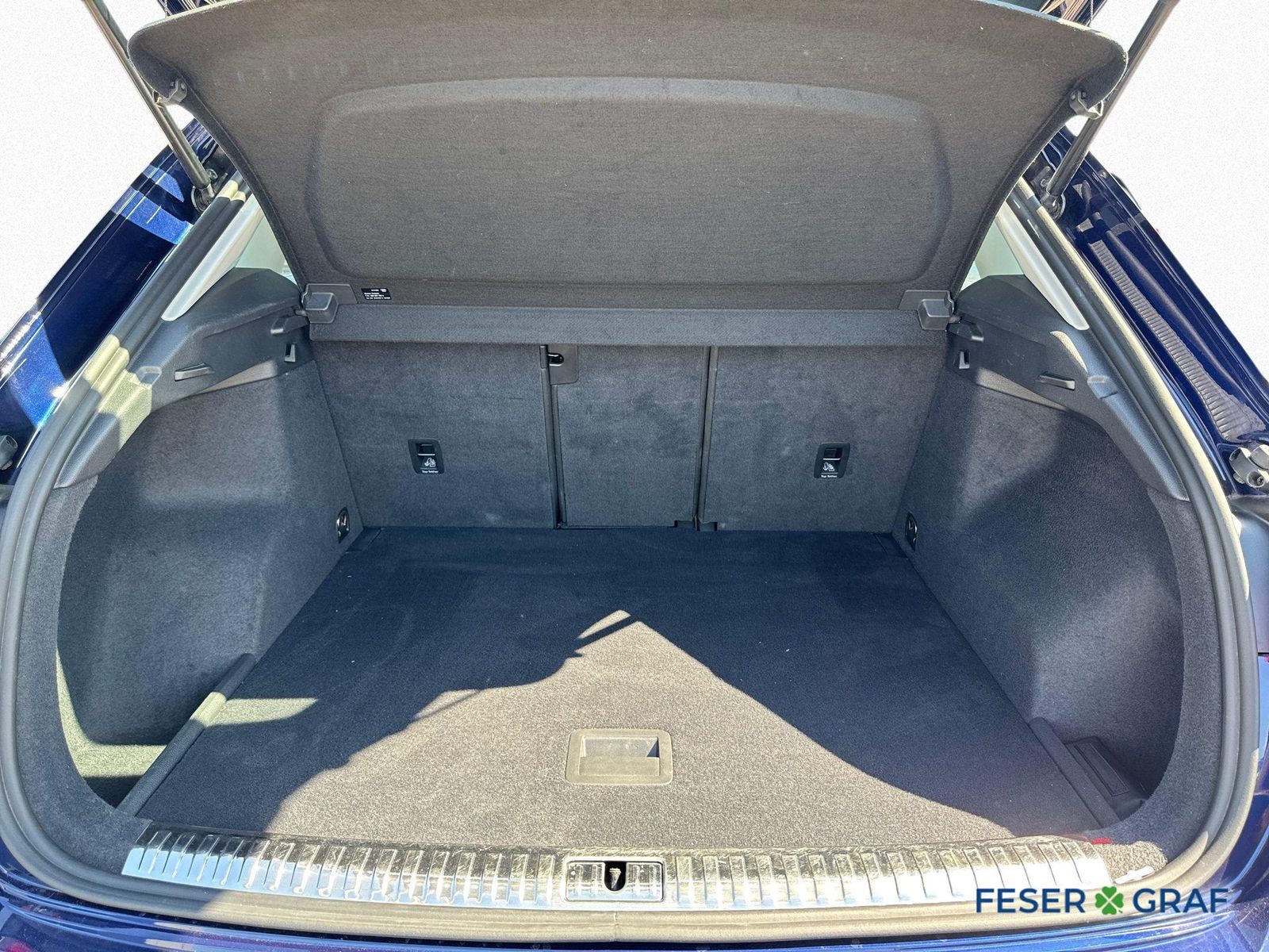 Audi Q3 40 TDI quattro S line - Samsaru's Car Outlet