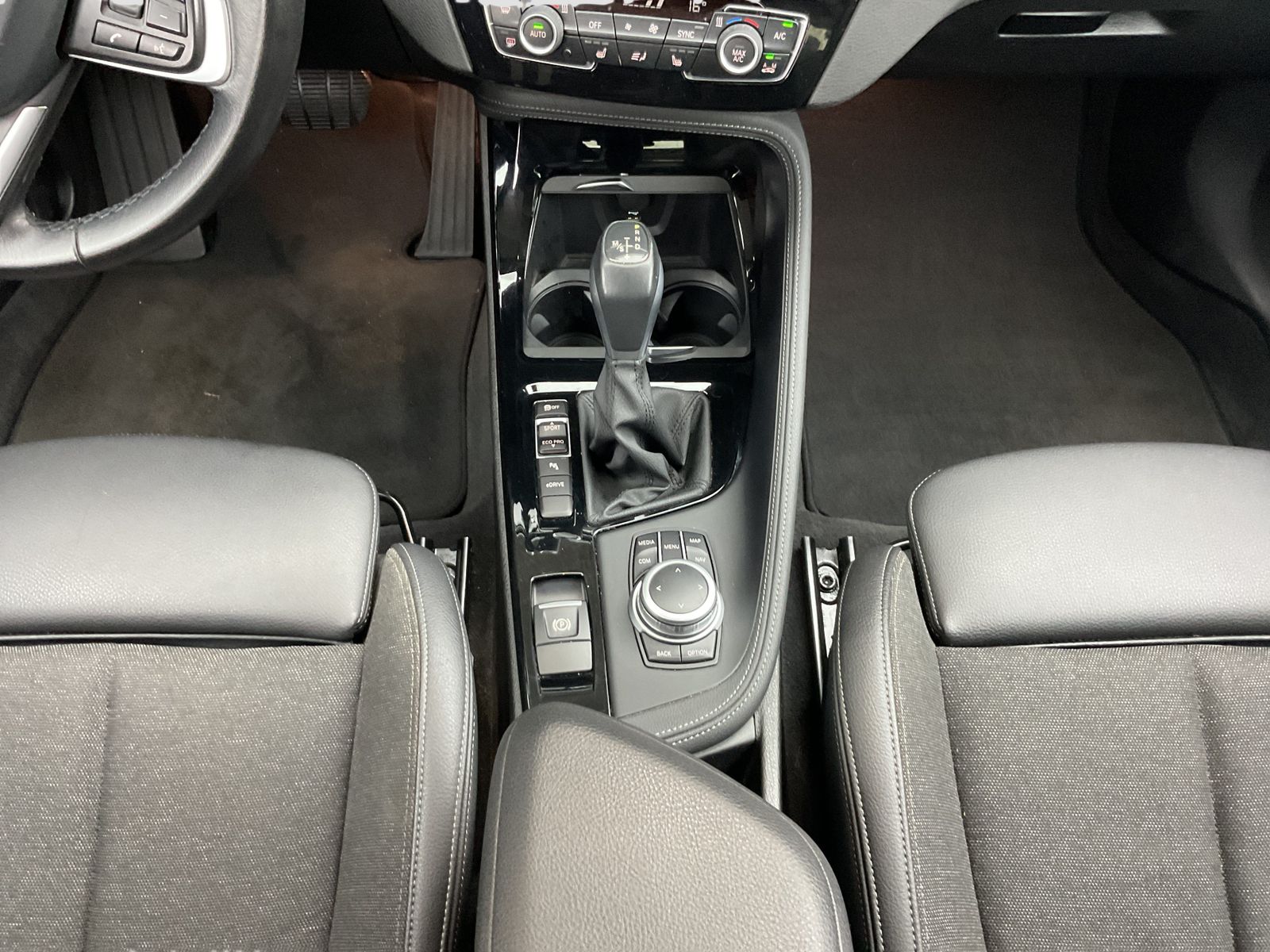 BMW X1 xDrive25e Sport Line - Samsaru's Car Outlet