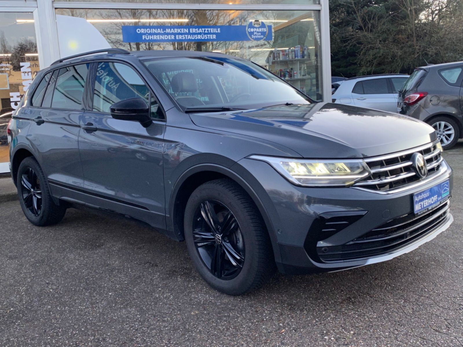 Volkswagen Tiguan Life 2.0 TDI 4Motion - Samsaru's Car Outlet