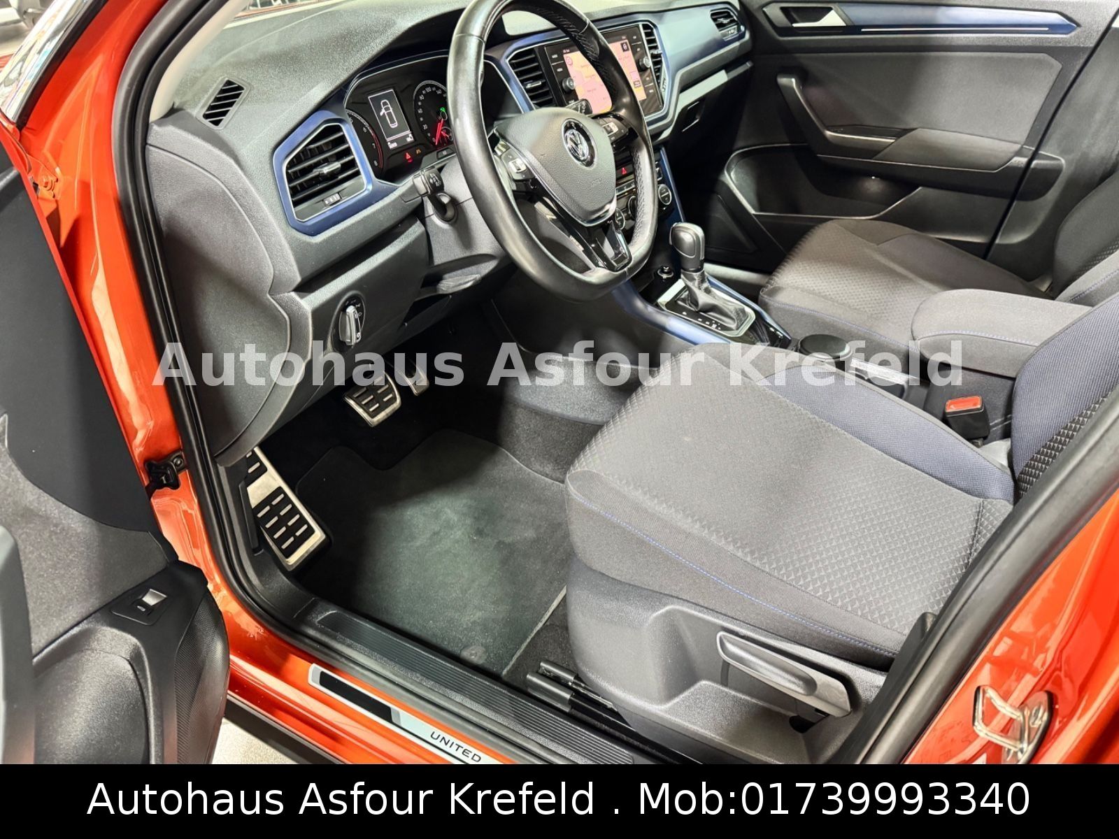 Volkswagen T-Roc United - Samsaru's Car Outlet