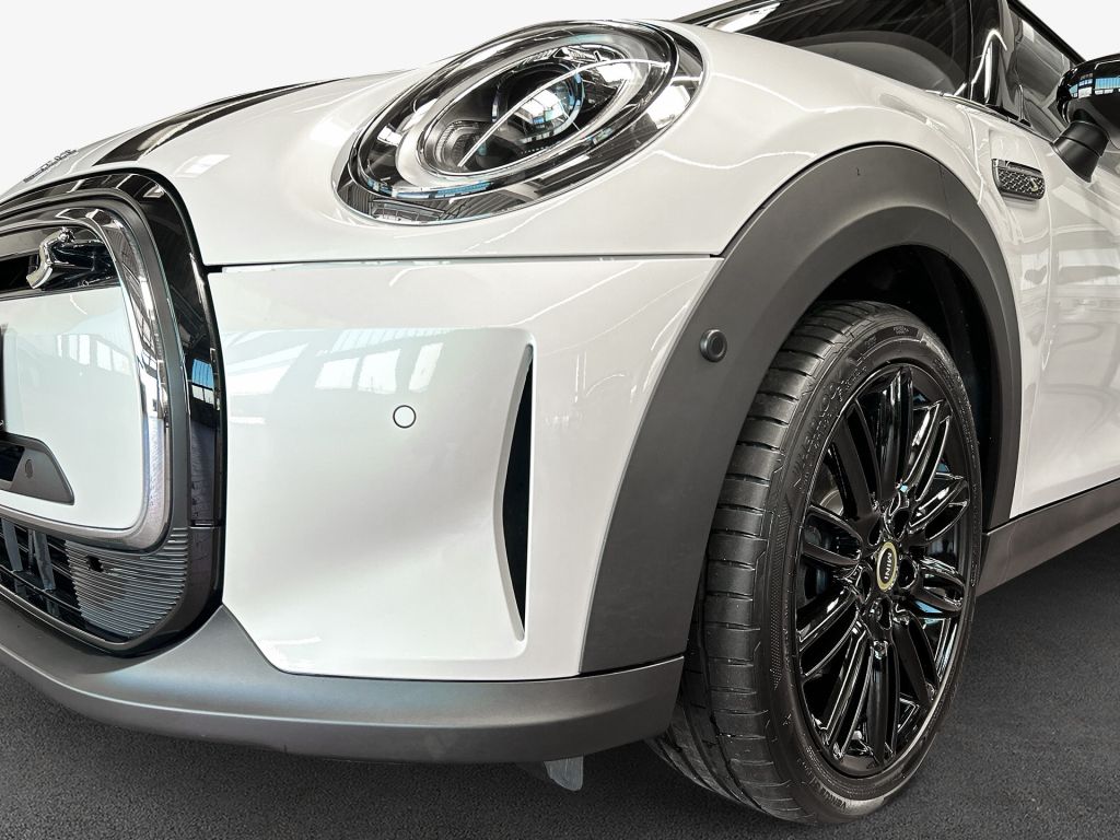 MINI Cooper SE MINI Yours Trim - Samsaru's Car Outlet