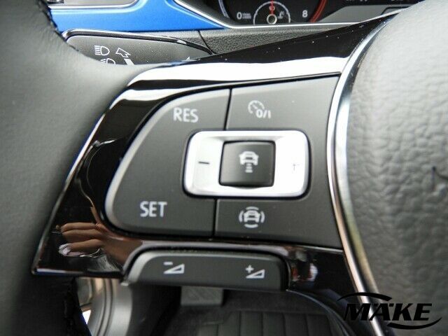 Volkswagen T-Roc Style 1.0 l TSI - Samsaru's Car Outlet
