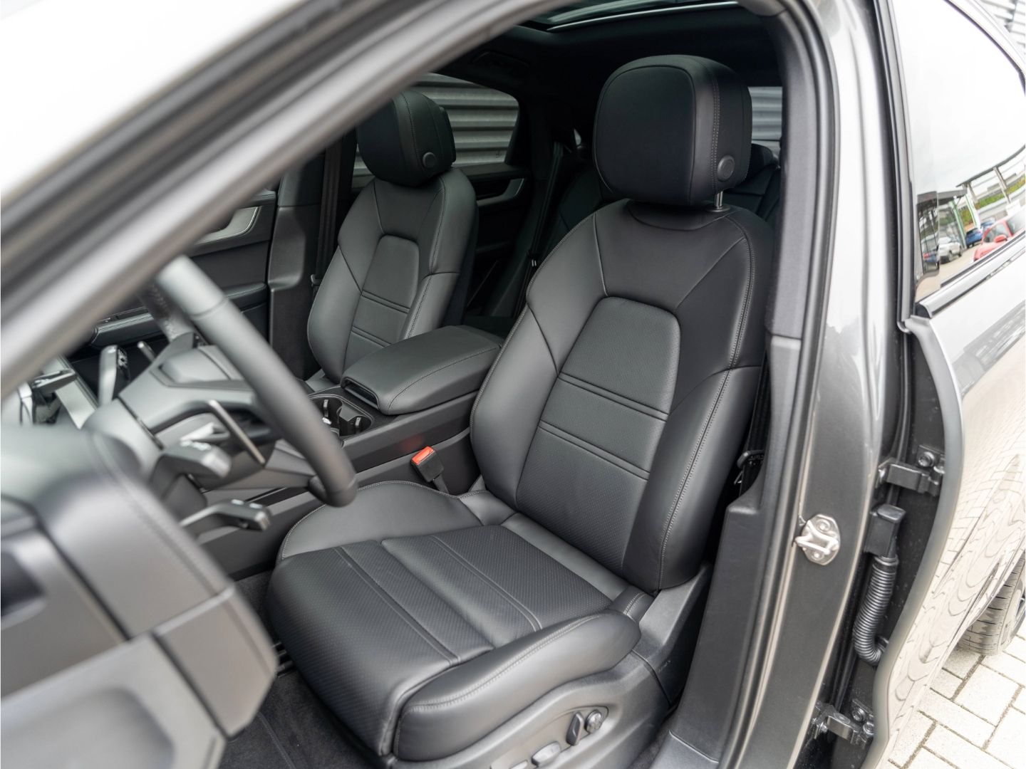 Porsche Cayenne E-Hybrid Coupe SAGA, BOSE