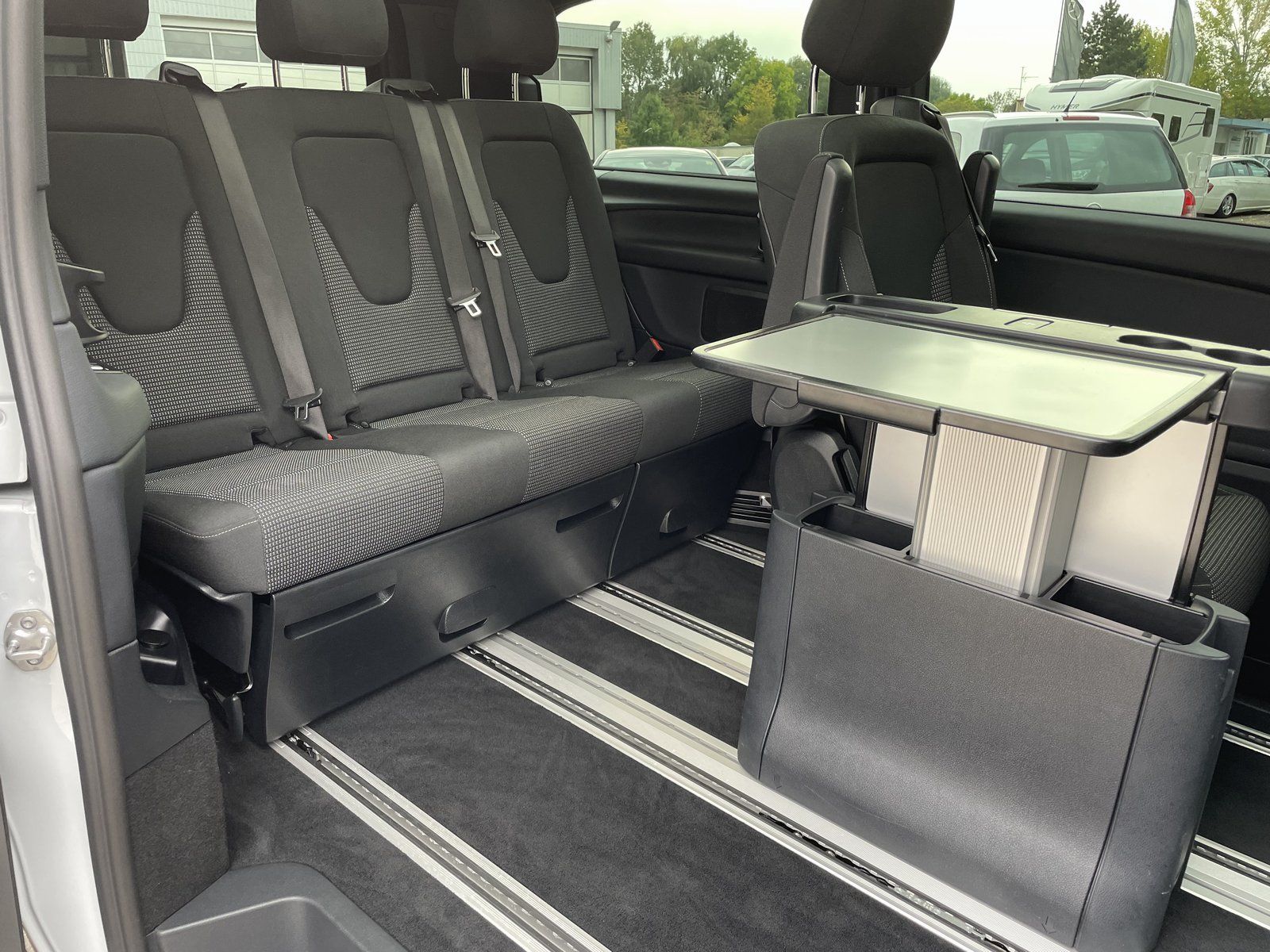 Mercedes-Benz V 220 d 4MATIC ED - Samsaru's Car Outlet