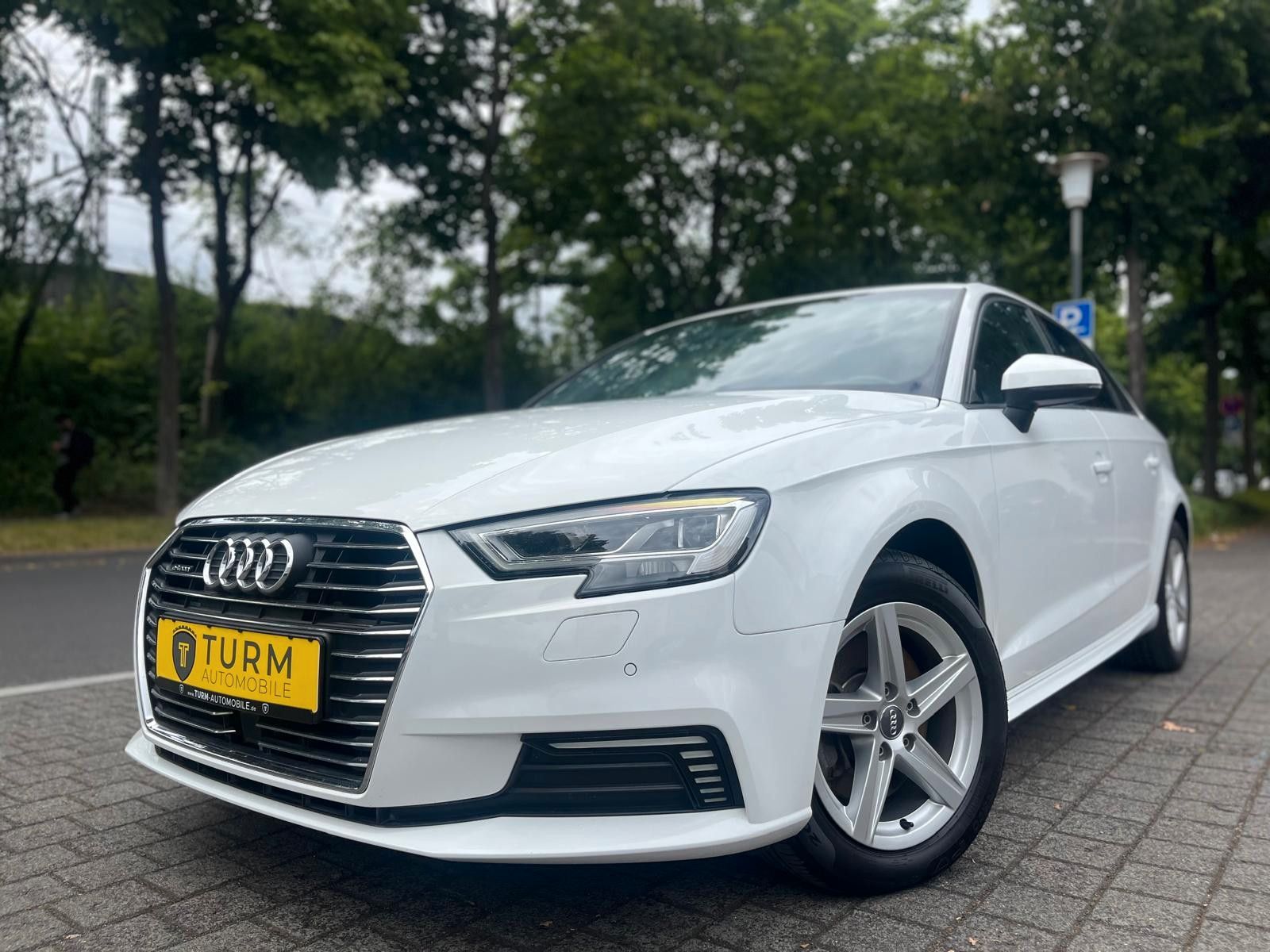 Audi A3 Sportback 40 e-tron - Samsaru's Car Outlet