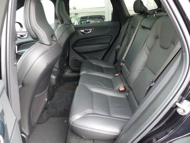 Volvo XC60 R Design B4 AWD Aut.