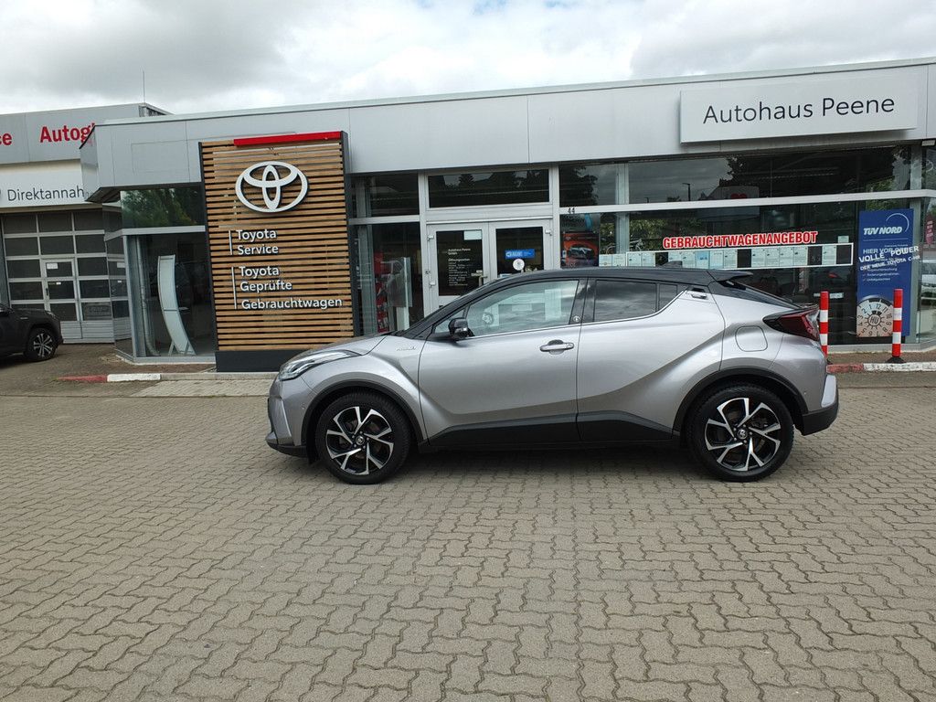 Toyota C-HR 2.0 Hybrid Team - Samsaru's Car Outlet