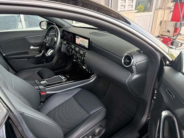 Mercedes-Benz CLA 180 Coupé Progressive Advanced - Samsaru's Car Outlet