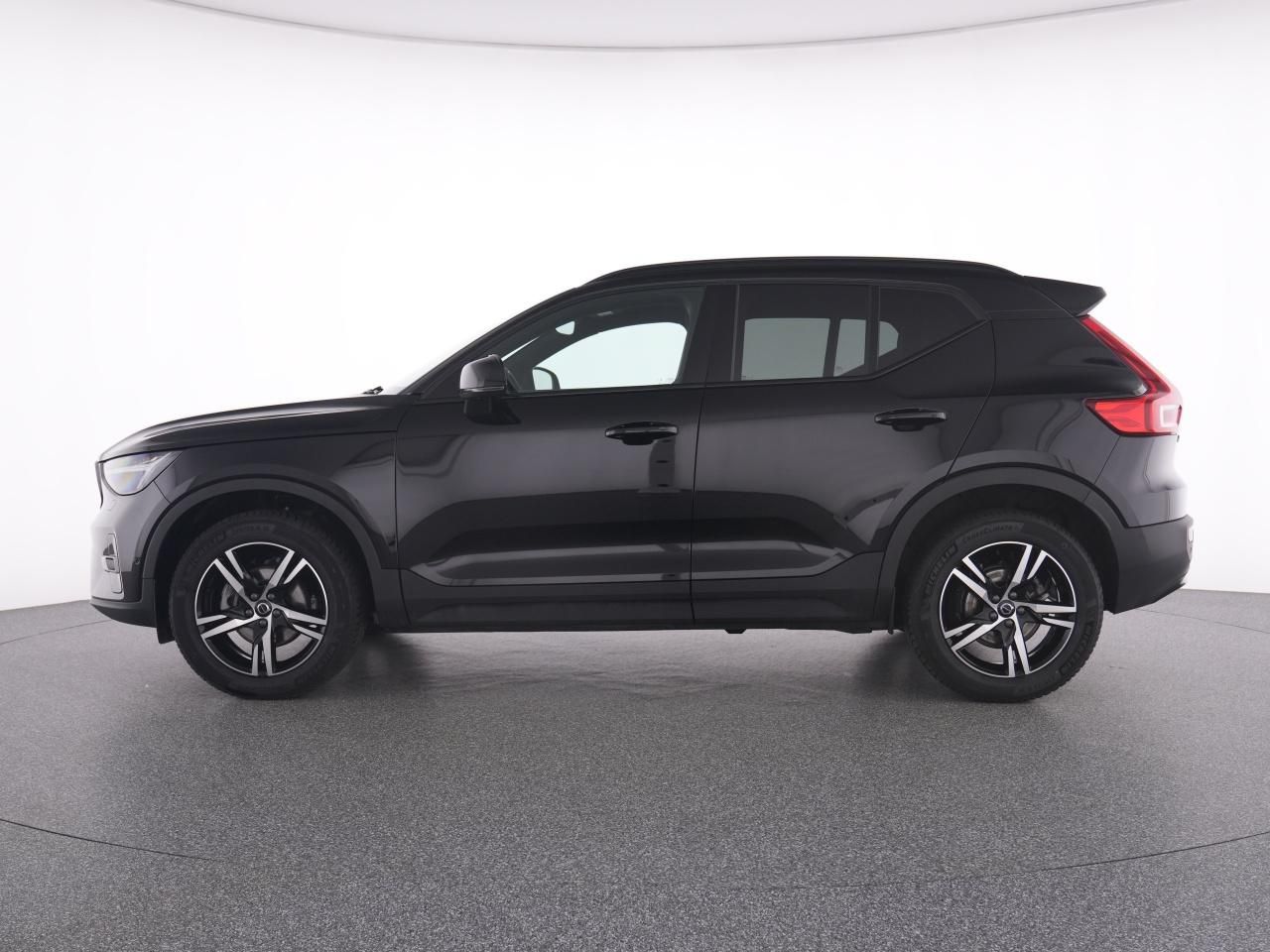 Volvo XC 40 T2 Plus - Samsaru's Car Outlet