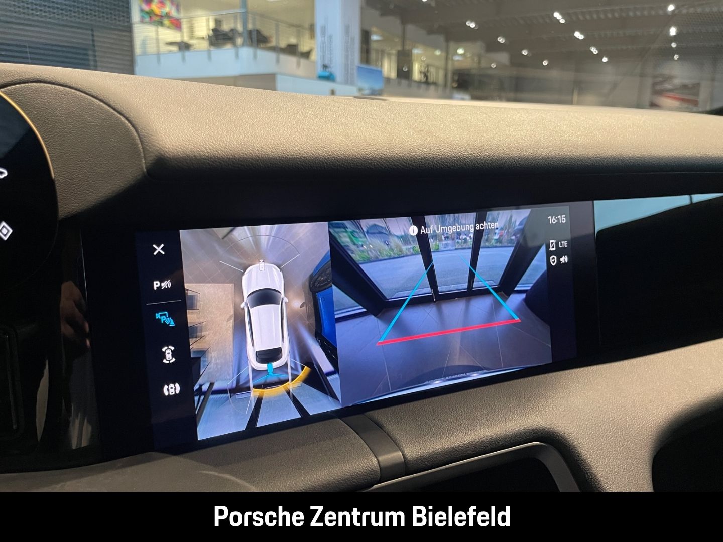 Porsche Taycan 4 Cross Turismo Panorama Surround-View