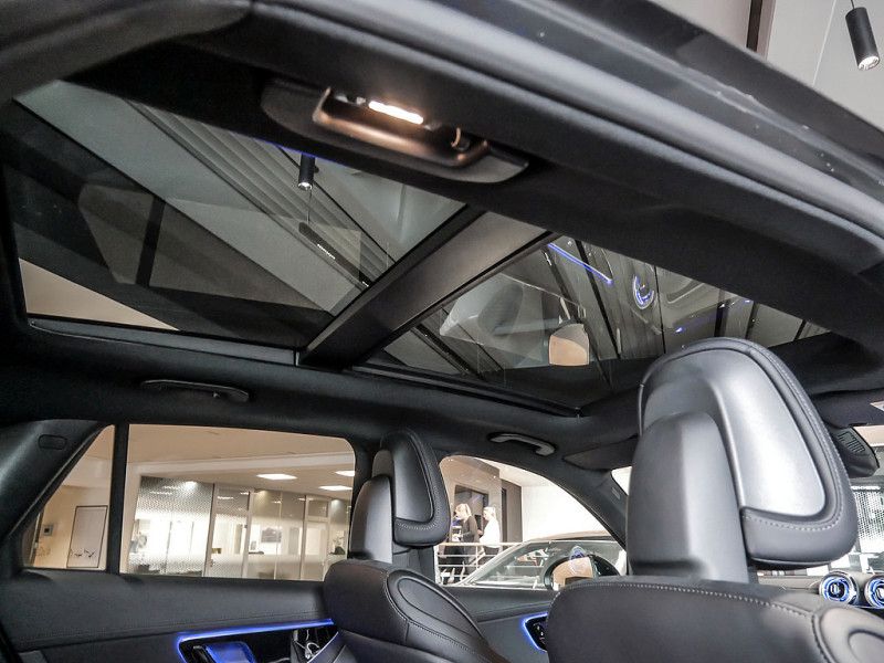 Mercedes-Benz GLC 200 d 4M AMG NIGHT MEMO 360 AHK DISTR KAMERA