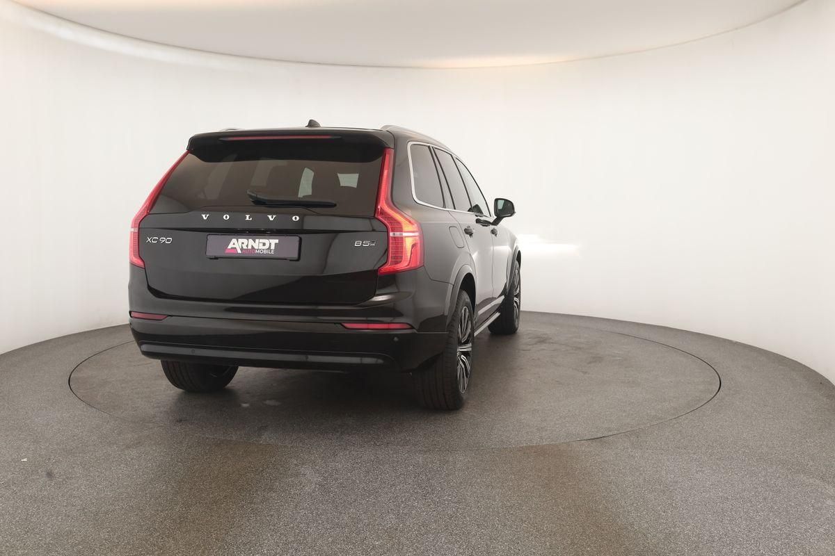 Volvo XC90 B5 AWD Core 7S LED Navi SHZ ACC Kam 20" AHK