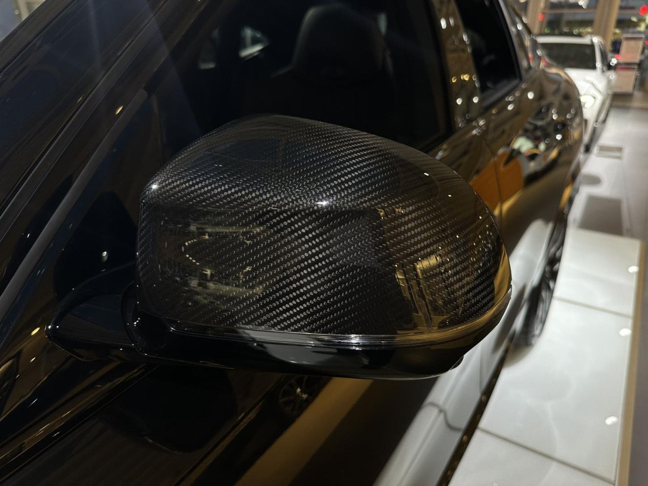 BMW X6 xDrive40d M Sport Pro Bowers Massage AHK 22"