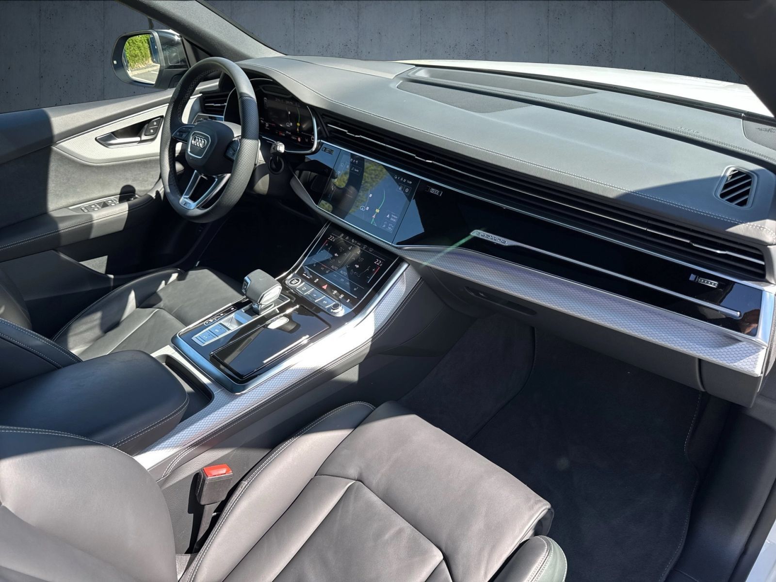 Audi Q8 S line 50 TDI AHK/StHz/HuD/22''/HDMatrix/4Len