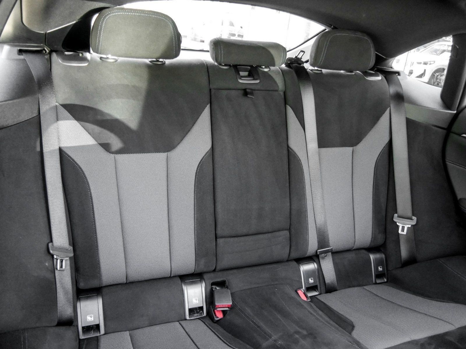 BMW 420d M SPORT+Zins ab 0,99%+HuD+GLASDACH+ACC+360°
