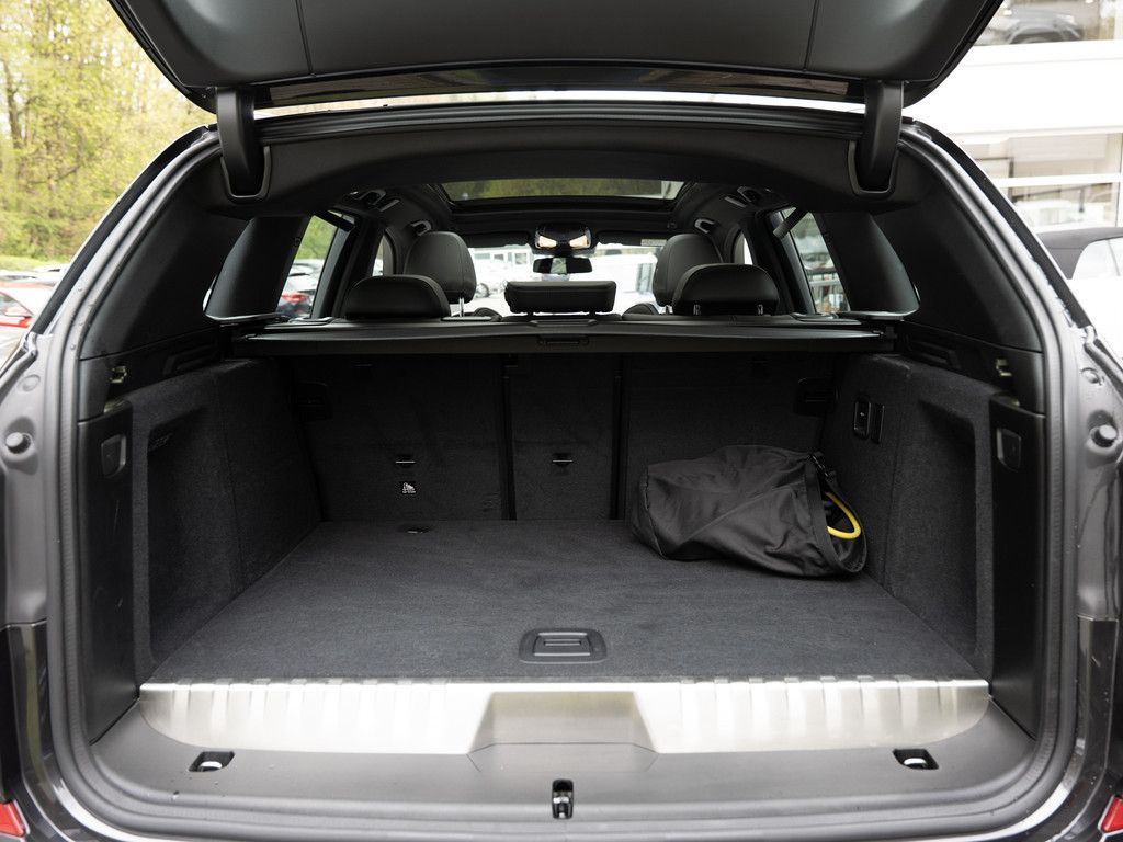 BMW X3 xDrive 30e M-Sportpaket - Samsaru's Car Outlet