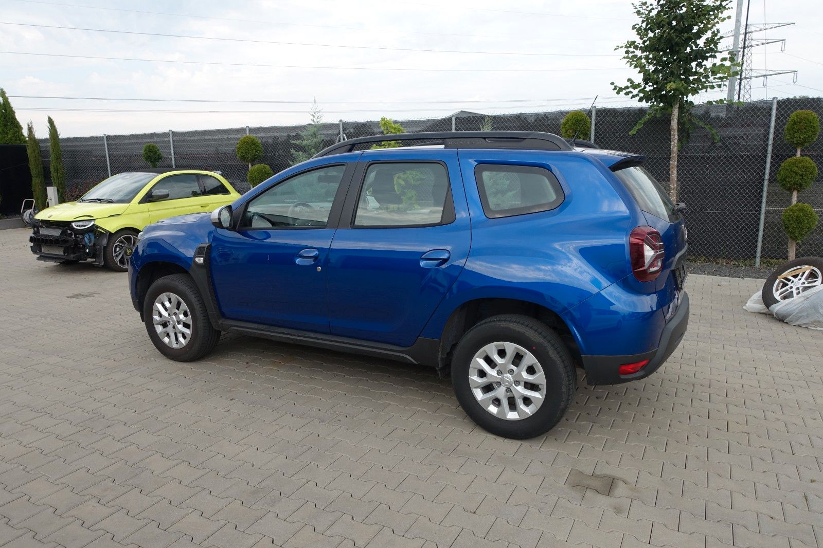 Dacia Duster 1.0TCe 100 ECO-G 2WD Comfort" → "Dacia Duster 1.0TCe 100 ECO-G 2WD Comfort - Samsaru's Car Outlet