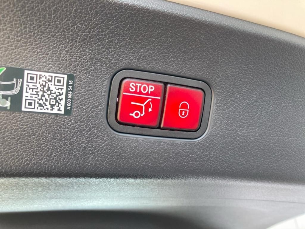 Mercedes-Benz GLC 300 de 4M Coupé Avantgarde - Samsaru's Car Outlet