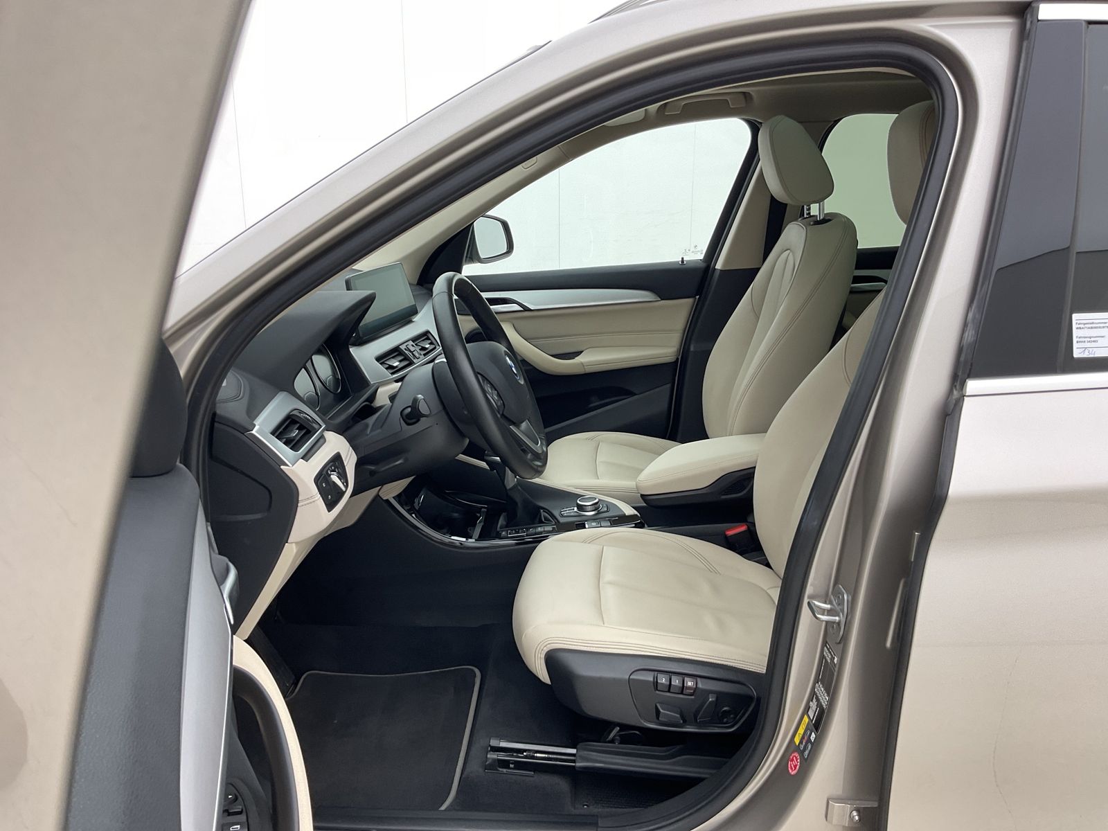 BMW X1 xDrive25e - Samsaru's Car Outlet