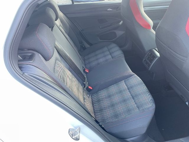 Volkswagen Golf VIII GTI TSI DSG - Samsaru's Car Outlet