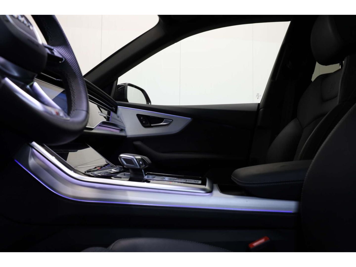 Audi Q8 55 TFSI e quattro S line