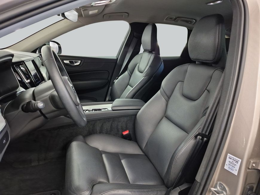 Volvo XC60 B4 B Plus Dark    STDZH*BLIS*ACC*AHZV