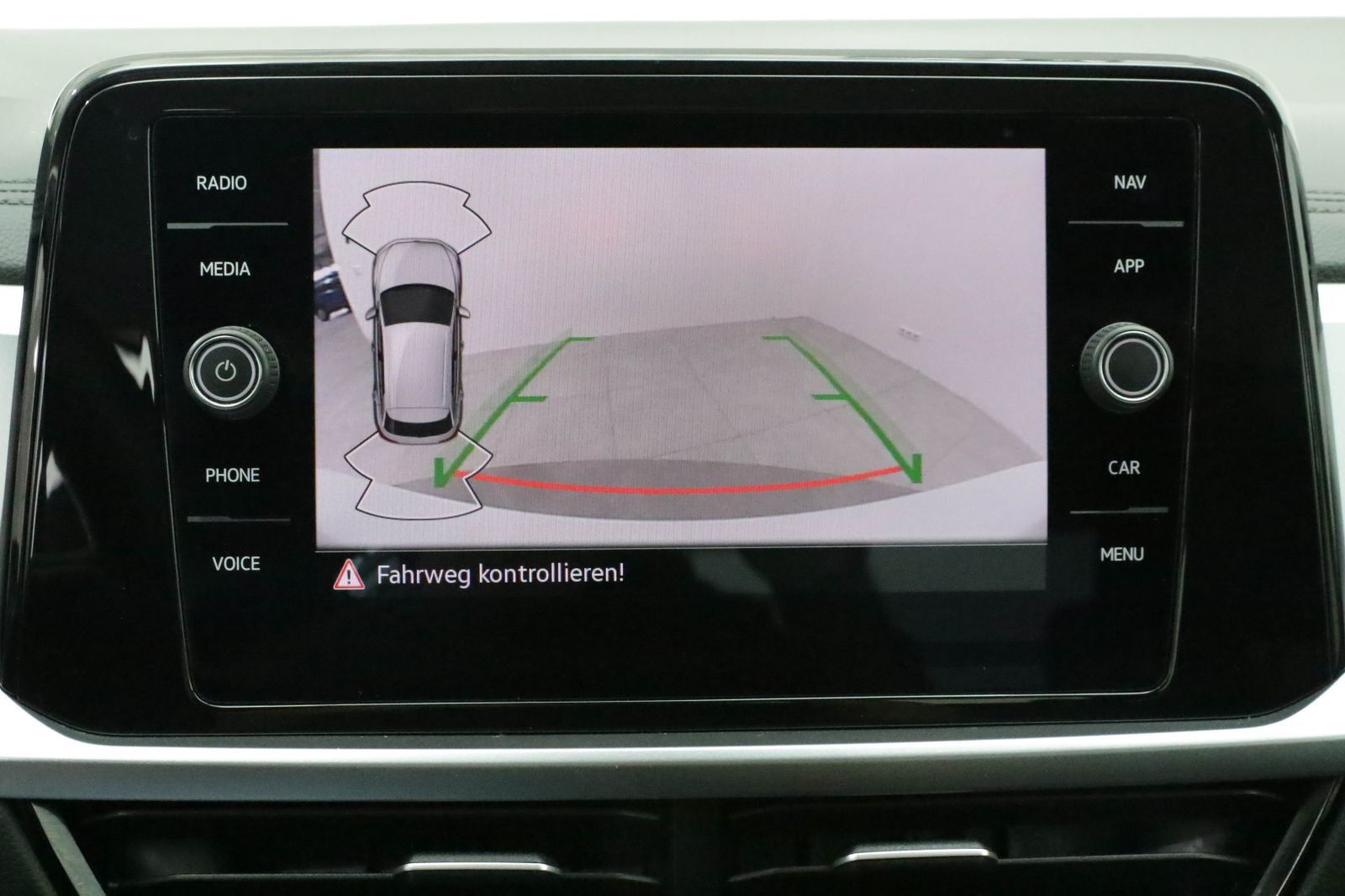 Volkswagen T-ROC 1.5 TSI DSG Life - Samsaru's Car Outlet